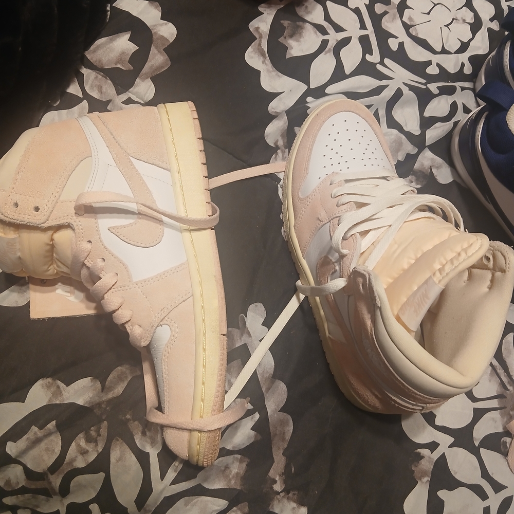 Nike Women’s High-Top Sneakers in Light Pink & White - Picture 5 of 11